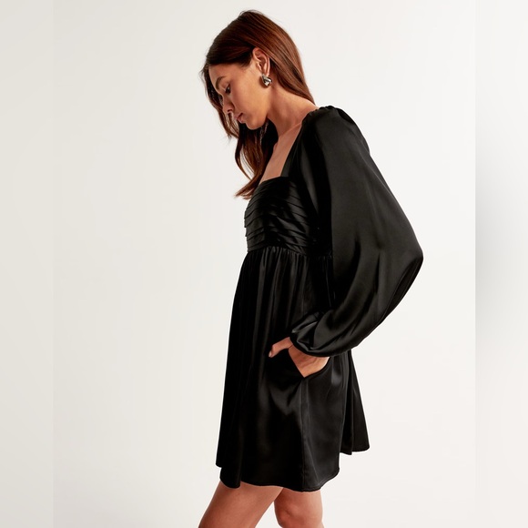 NWT Emerson Satin Long-sleeve Mini Dress in navy - Picture 3 of 10